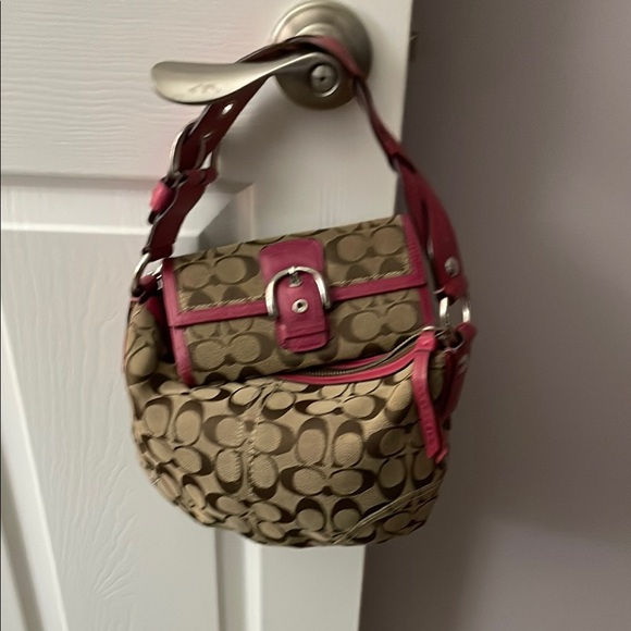 Coach Handbags - Tan and pink coach signature shoulder bag with matching large wallet